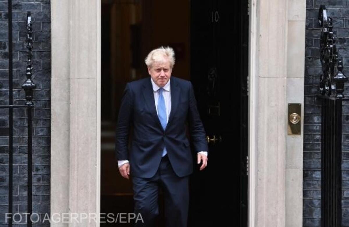Tatăl lui Boris Johnson, acuzat de două femei de atingeri nepotrivite 