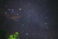 Spectacol INEDIT: Geminidele sau ploaia de "stele căzătoare" vor lumina cerul (sursa foto: Arman Alcordo Jr. / Pexels)